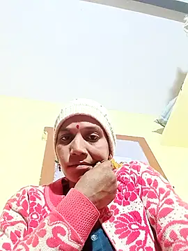 Snapshot of Karishma_singh chatting on January 9, 2026, 3:26 pm Karishma singh online show from January 9, 2026, 3:26 pm