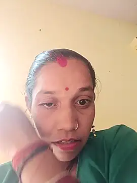 Snapshot of Karishma_singh chatting on January 13, 2026, 9:47 am Karishma singh online show from January 13, 2026, 9:47 am