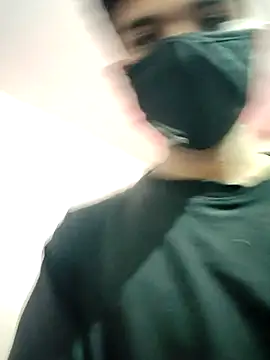 Snapshot of xrealcam699 chatting on January 11, 2026, 7:13 am xrealcam699 online show from January 11, 2026, 7:13 am