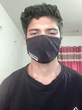 Snapshot of xrealcam699 chatting on January 18, 2026, 9:13 am xrealcam699 online show from January 18, 2026, 9:13 am