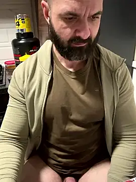 Snapshot of DamonSalvatore2 chatting on January 9, 2026, 10:44 pm DamonSalvatore2 online show from January 9, 2026, 10:44 pm