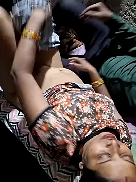 Snapshot of Radhacpl9528 chatting on April 13, 2026, 4:45 pm Radhacpl9528 online show from April 13, 2026, 4:45 pm