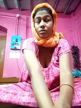 Hooghlypinkivabi online show from February 6, 2026, 12:52 pm