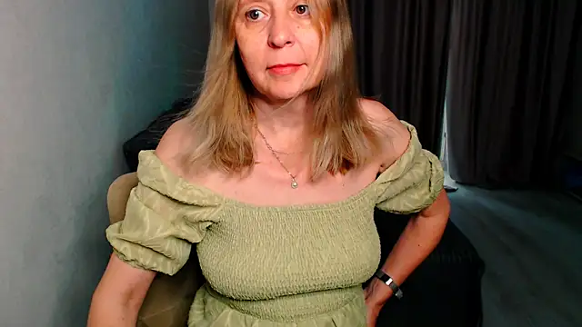 Snapshot of MiLenaMilf chatting on May 31, 2026, 7:48 am MiLenaMilf online show from May 31, 2026, 7:48 am