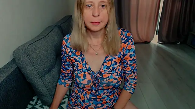Snapshot of MiLenaMilf chatting on June 21, 2026, 7:11 am MiLenaMilf online show from June 21, 2026, 7:11 am