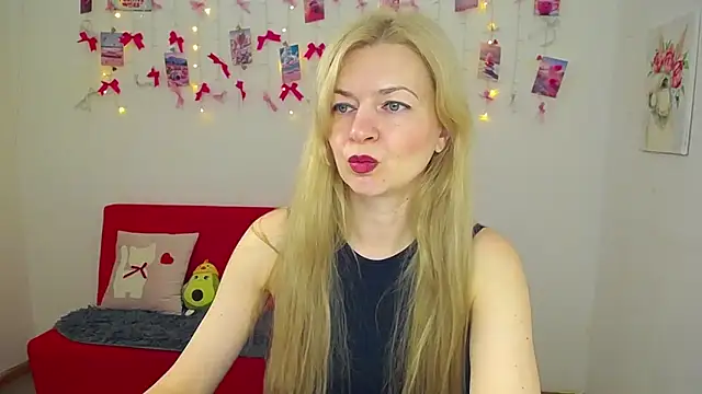 Snapshot of MelissaTyler chatting on May 9, 2026, 5:23 am MelissaTyler online show from May 9, 2026, 5:23 am