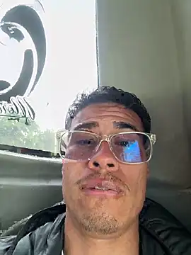 Latin Paisa Boy online show from April 15, 2026, 8:42 pm