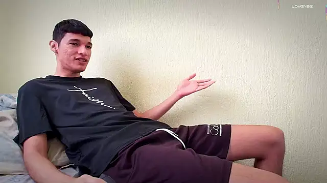 Snapshot of LeonS_20cm chatting on January 16, 2026, 9:30 pm LeonS 20cm online show from January 16, 2026, 9:30 pm