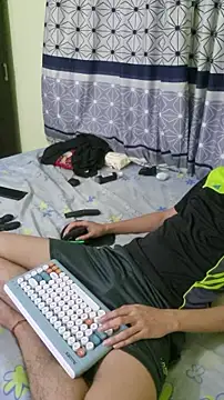 Snapshot of LeonS_20cm chatting on January 19, 2026, 12:03 am LeonS 20cm online show from January 19, 2026, 12:03 am