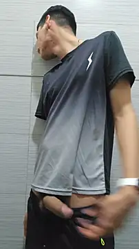 Snapshot of LeonS_20cm chatting on February 23, 2026, 10:29 pm LeonS 20cm online show from February 23, 2026, 10:29 pm