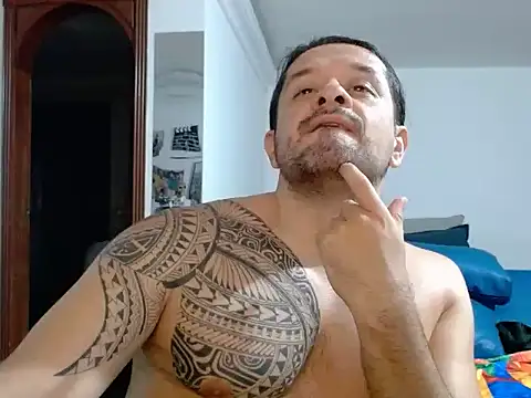 gonzzohunterr online show from February 4, 2026, 2:50 am