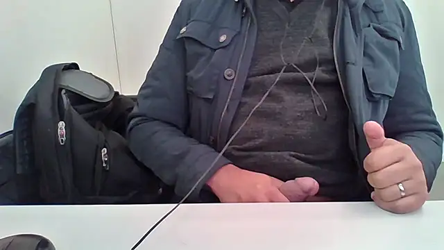 Snapshot of Moreno_Casado_Safado chatting on January 14, 2026, 2:55 pm Moreno Casado Safado online show from January 14, 2026, 2:55 pm
