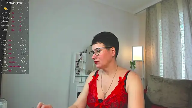 Snapshot of JennyMons chatting on April 21, 2026, 8:20 am JennyMons online show from April 21, 2026, 8:20 am