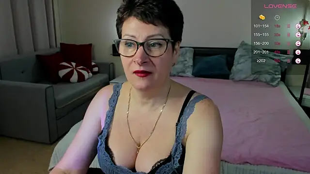 Snapshot of JennyMons chatting on May 19, 2026, 8:31 am JennyMons online show from May 19, 2026, 8:31 am