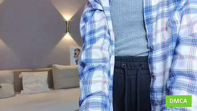 IvoryAmacher online show from January 6, 2026, 7:01 am