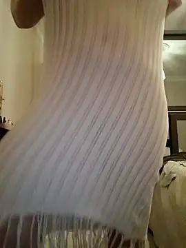 tutku01show online show from April 18, 2026, 10:32 pm