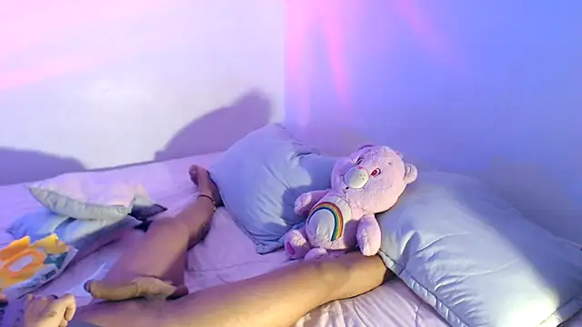  keylafisher  online show from April 19, 2026, 7:29 am