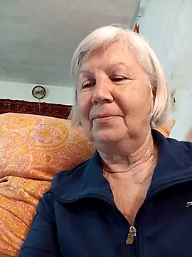 KlaudiaDarling online show from April 1, 2026, 9:43 am