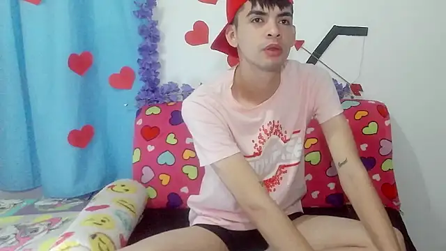 nico22love online show from February 16, 2026, 2:13 pm