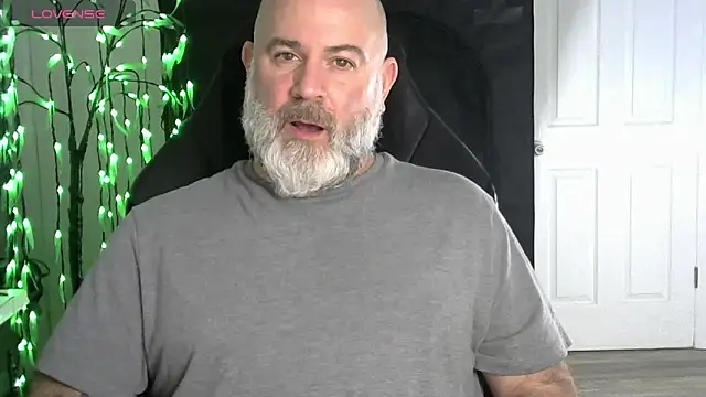 XJJ77x online show from February 17, 2026, 1:13 am