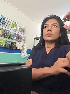 Snapshot of Sarah_Hinata chatting on January 9, 2026, 1:47 pm Sarah Hinata online show from January 9, 2026, 1:47 pm