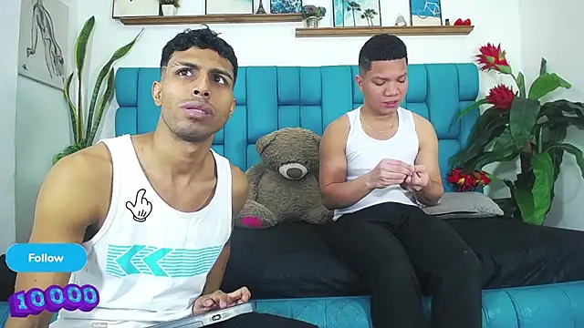 Interracial Snow Bunny online show from May 28, 2026, 9:01 pm