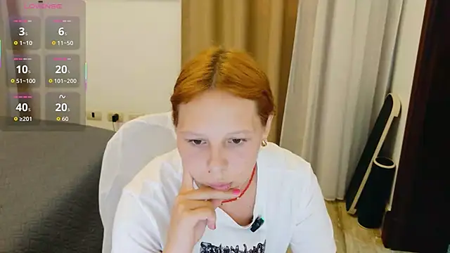 Snapshot of ViktoriaSilk chatting on July 19, 2026, 5:05 pm ViktoriaSilk online show from July 19, 2026, 5:05 pm