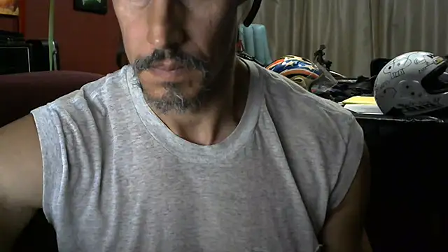 Snapshot of koolchillfun696969 chatting on June 27, 2026, 5:01 am koolchillfun696969 online show from June 27, 2026, 5:01 am