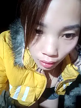 Snapshot of yeutinh00 chatting on January 6, 2026, 7:01 am yeutinh00 online show from January 6, 2026, 7:01 am