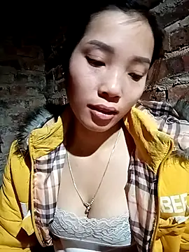 Snapshot of yeutinh00 chatting on January 7, 2026, 7:27 pm yeutinh00 online show from January 7, 2026, 7:27 pm