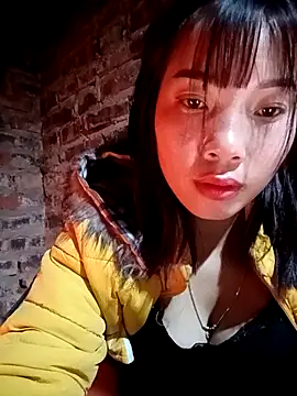 Snapshot of yeutinh00 chatting on January 10, 2026, 6:42 pm yeutinh00 online show from January 10, 2026, 6:42 pm