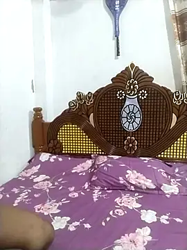 sumi couele18 online show from April 12, 2026, 6:02 pm
