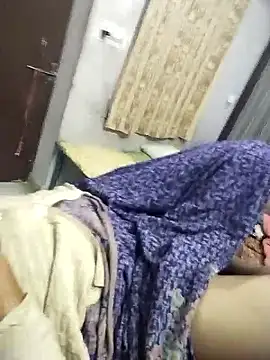 hornycouple20000 online show from January 13, 2026, 2:44 pm