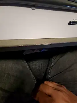 jerryrooh69 online show from March 17, 2026, 6:17 am