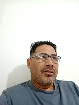 Snapshot of Piscis46 chatting on February 13, 2026, 12:23 pm Piscis46 online show from February 13, 2026, 12:23 pm