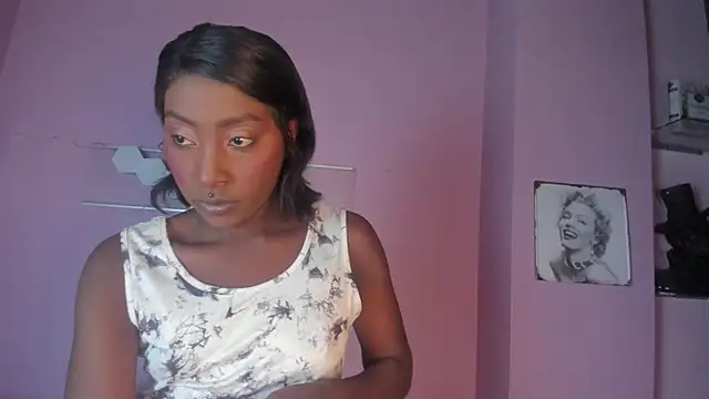 Isaa jonnes  online show from January 14, 2026, 3:01 am