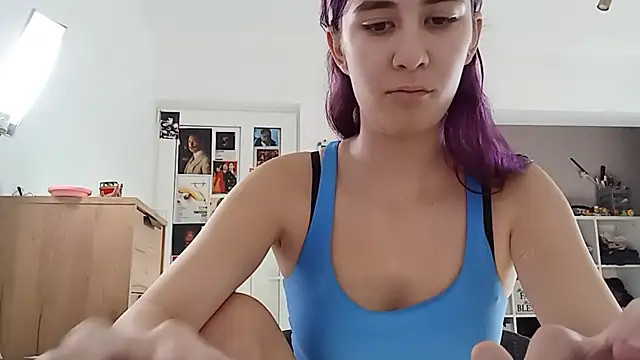 StephanieBugtong online show from January 9, 2026, 12:30 pm