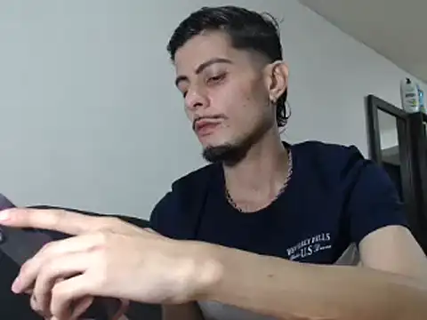 levconnor online show from March 1, 2026, 3:19 am