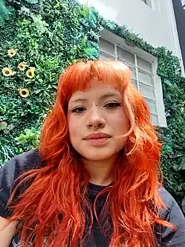 Sienna Desiree online show from February 8, 2026, 6:00 pm