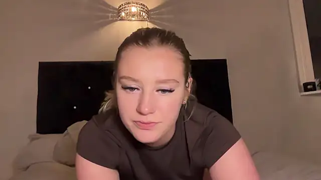 RoxyLexx online show from January 9, 2026, 7:04 pm