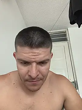 sexcolombia20 online show from June 19, 2026, 6:23 pm