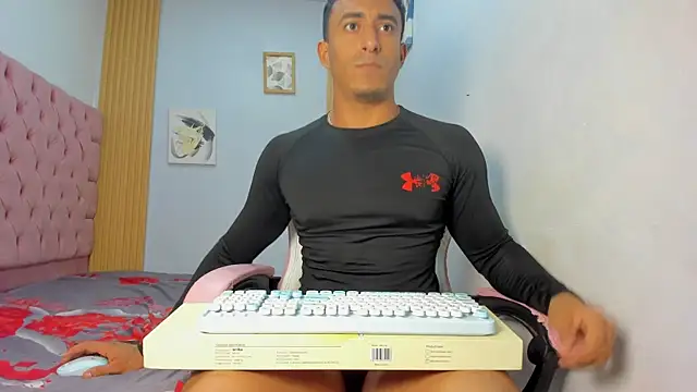 Snapshot of axelsavage042 chatting on January 5, 2026, 8:12 pm axelsavage042 online show from January 5, 2026, 8:12 pm