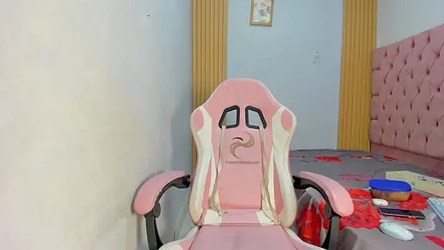 Snapshot of axelsavage042 chatting on January 13, 2026, 8:03 pm axelsavage042 online show from January 13, 2026, 8:03 pm