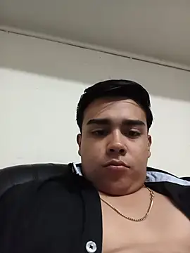 Yosoyelmismo-6737 online show from May 25, 2026, 9:54 pm