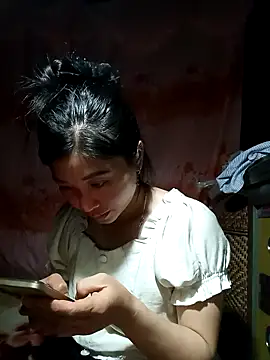 Hiniyk2 online show from April 4, 2026, 3:09 pm