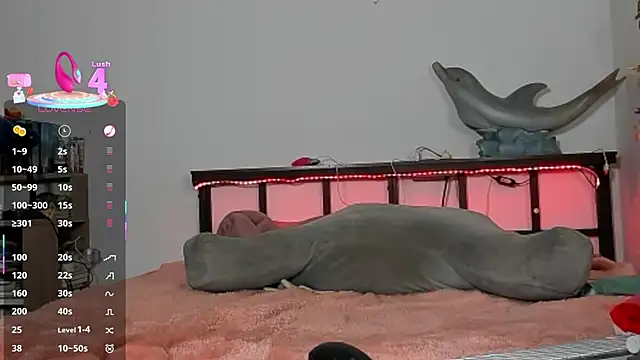 Snapshot of YoungSophie chatting on February 23, 2025, 10:20 pm YoungSophie online show from February 23, 2025, 10:20 pm