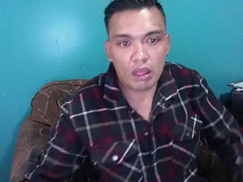 Snapshot of latinomoreno95 chatting on February 12, 2026, 5:52 pm latinomoreno95 online show from February 12, 2026, 5:52 pm