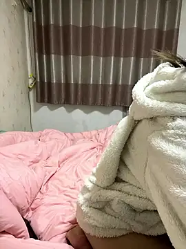 Xixi-07 online show from January 7, 2026, 12:18 pm