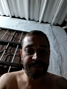 Johnnyhotlatmale online show from January 7, 2026, 1:30 am