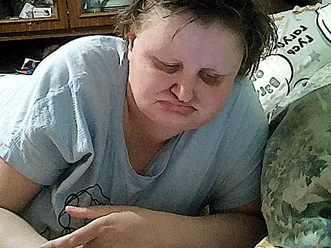 nataly4560 online show from April 15, 2026, 9:26 pm